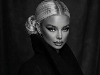 camwhore shaved pussy KatalinaRouge