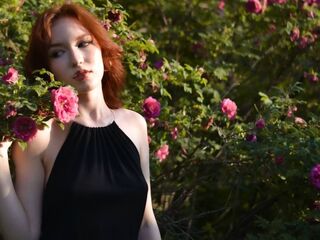 naughty cam girl masturbating with dildo MyrtaGulliver