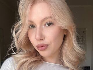 hot naked camgirl OpalDines