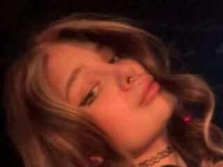 naughty camgirl picture ViolaKerelina