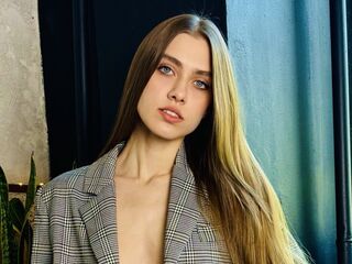 free live show EmilyMontgomery