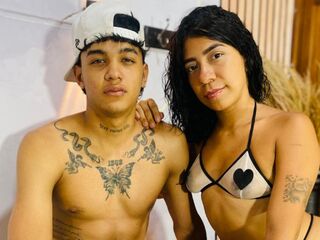 adult webcam couple sex AlessiaAndAxel