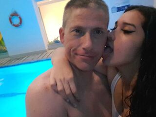 hot live couple fucking VivianaandAndrew