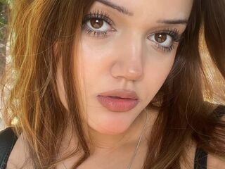 camwhore fingering shaved pussy AishaTiffany