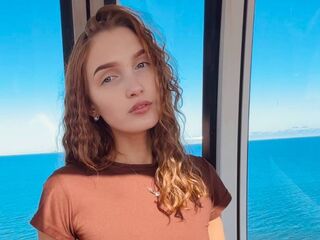 naked cam girl masturbating with dildo AlbinaFichtner