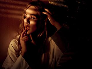 chat room live show AlexandraBallish