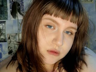 live chatroom AliceBunn