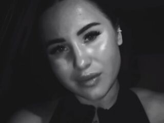 sexy webcam girl AliceFluffy