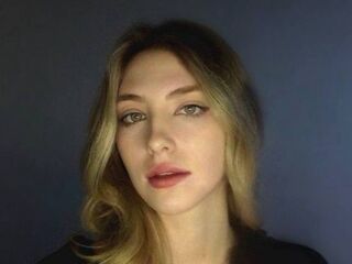 girl webcam AmyHuckabey