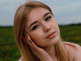 naked cam chatroom AnnieMounten