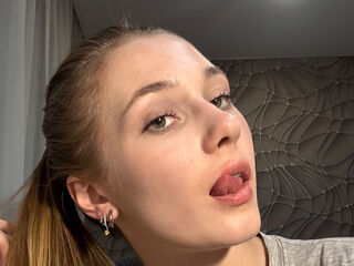 cam show AprilSiren