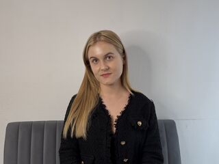 cam girl camsex BellaMonson
