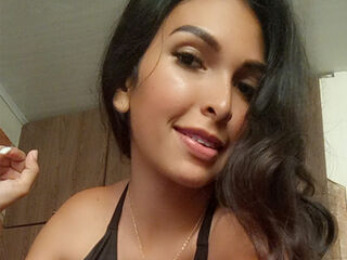 camgirl fingering shaved pussy BrendaMontecarlo