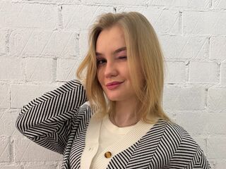 naked cam chatroom CamillaCapoccia