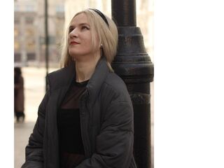 adult liveshow CarinGoodwin