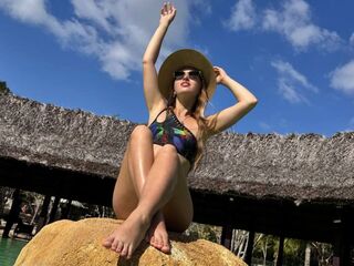 fingering cam girl ClarettaPittmann