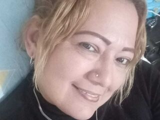 flirt chat room ClauCollins