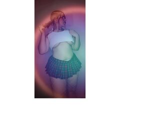 closeup DanielaCross