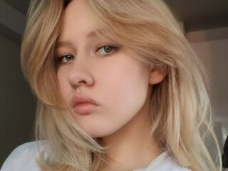 beautiful girl DennyDucote