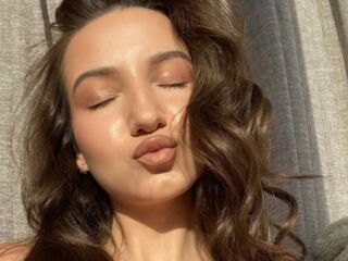 cam girl videochat DinaSweeny