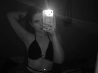 hot striptease webcam DoloresHuesing