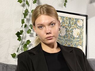 teaser webcam DonellaAndra