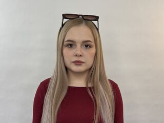 beautiful girl DonellaAutobee