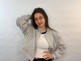 nude webcamgirl picture ElaraWhitmoren