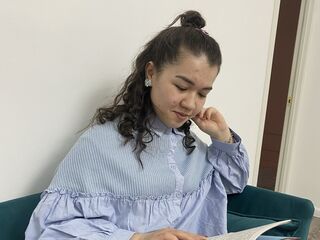 free livecam EllyJames