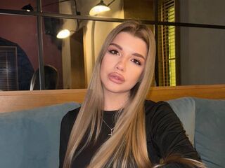 hot chatroom EmmyRamsdell