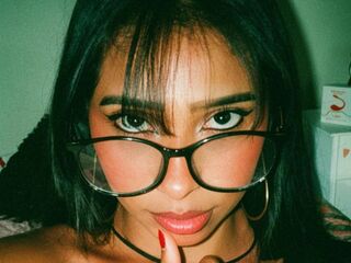 adult webcam chat room EvelinWatson