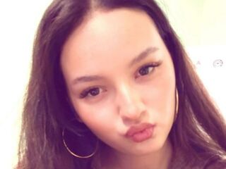 hot strip tease cam FatimahAmargo