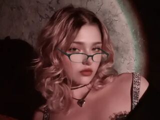 hot girl webcam photo GlynisLathon