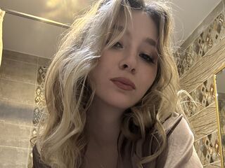 hot girl webcam video GwendolineMoore
