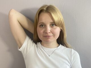 naked webcam girl photo HolliSom