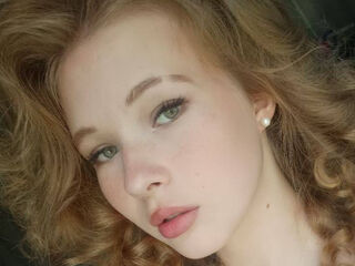 nude webcamgirl pic IllaPytlewski