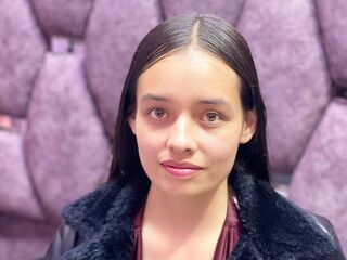 free webcam IssaMontenegro