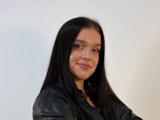 topless webcam girl JenellBrindle