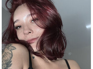 camslut showing tits JessicaVega