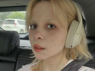 camwhore spreading pussy JillianOng