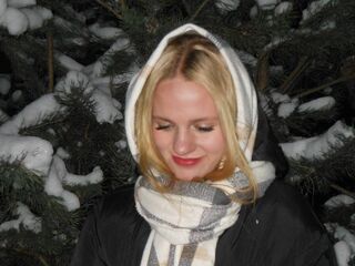camgirl masturbating with vibrator JonSwigert
