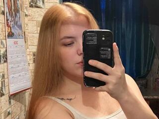 extrreme webcam picture KarrieAnesi