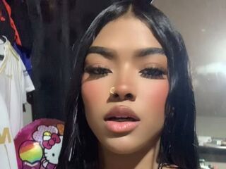 naked cam girl masturbating with sextoy KassyMorgan
