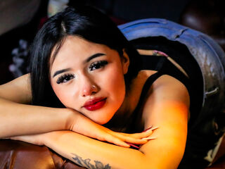 cam strip tease KateTanya