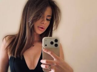 camgirl live sex KatrinGrant
