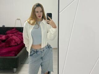 babe web cam KellyLynn