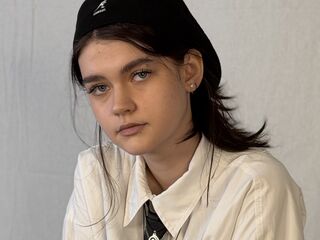 naughty videochat LeannMolineaux