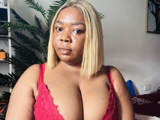 naked cam girl photo LilianLeo