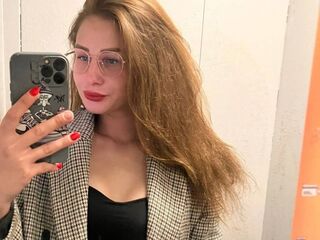 naughty cam girl fingering shaved pussy LillieMann