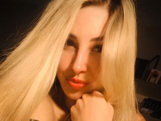 cam girl showing tits LisaVale
